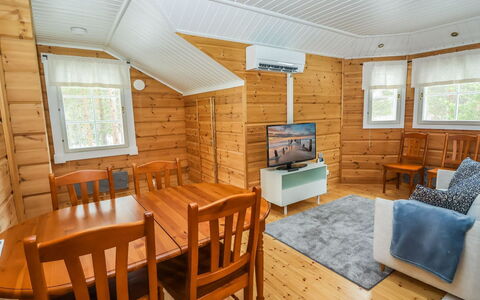 Villa Kätkänkierros: Waterway, Bank, Watercourse, Lake, Cottage, Forest, Channel, Reservoir, Log Cabin