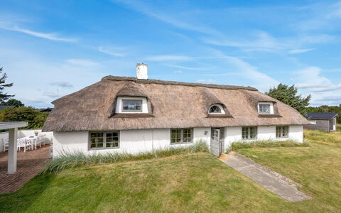 Reinhard - from the Sea: House, Home, Roof, Cottage, Land Lot, Estate, Farmhouse, Village, Farm