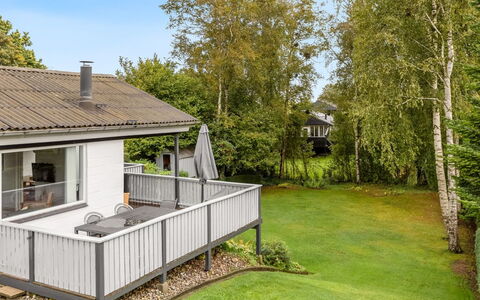 Elja - 400M from the Sea: Roof, House, Home, Cottage, Door, Siding, Deck, Porch, Plank, Hardwood