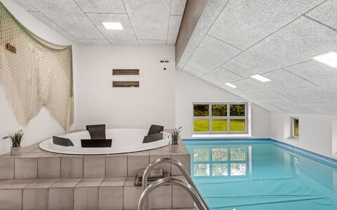 Guthbrand - 1.3Km from the Sea: Apartment, Condominium, Estate, Balcony, Villa, Hotel