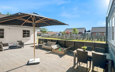 Guthbrand - 1.3Km from the Sea