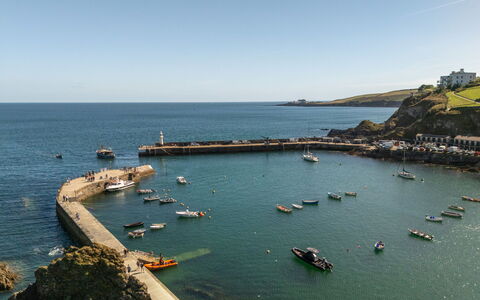 Tregony House 2 Bedrooms: Boat, Water, Body Of Water, Watercraft, Coast, Boats And Boating--Equipment And Supplies, Coastal And Oceanic Landforms, Waterway, Sea, Summer
