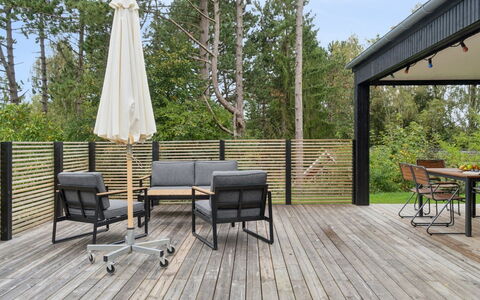 Aggi - 850M from the Sea: Cottage, Backyard, Yard, Garden Buildings, Shed, Siding, Outdoor Furniture, Log Cabin, Outdoor Structure, Shack