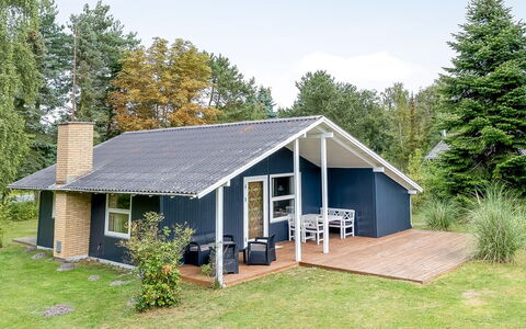 Aleth - 800M from the Sea: Roof, House, Home, Cottage, Door, Siding, Deck, Porch, Plank, Hardwood