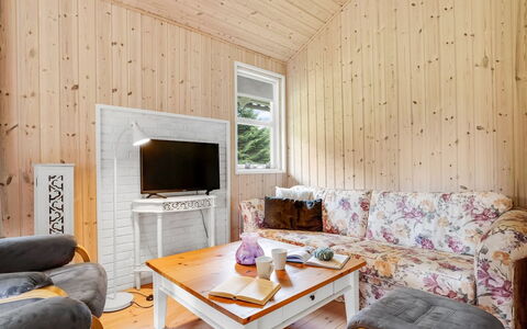 Aleth - 800M from the Sea: Roof, House, Home, Cottage, Door, Siding, Deck, Porch, Plank, Hardwood
