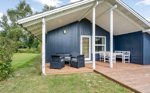 Aleth - 800M from the Sea: Roof, House, Home, Cottage, Door, Siding, Deck, Porch, Plank, Hardwood
