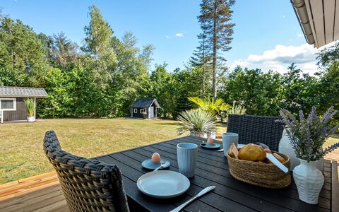 Lillebror - 7Km from the Sea: Sky, Blue, Daytime, Natural Environment, Cloud, Horizon, Beach, Sand, Ecoregion, Cumulus