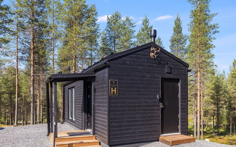 Visit Pyhä Cabins H: Wood, Cottage, Siding, Shed, Freezing, Slope, Log Cabin, Garden Buildings, Winter, Hut