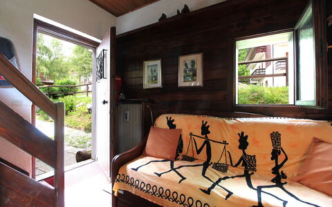 Chalet Giove: Furniture, Wood, Interior Design, Home, Wood Stain, Hardwood, Room, Chair, Cottage, Living Room