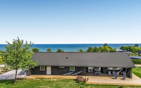 Siljan - 400M from the Sea: Thatching, Cottage, House, Roof, Home, Farmhouse, Hut, Estate, Village