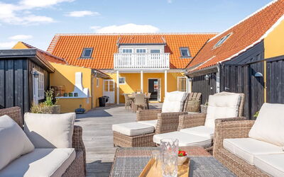 Albine - 150M from the Sea