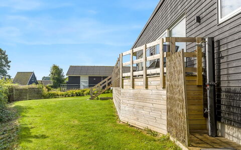 Fin - 150M from the Sea: Roof, House, Home, Cottage, Siding, Estate, Driveway, Garden Buildings, Yard, Shed