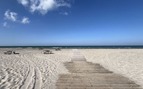 Hawarth - 275M from the Sea: Blue, Natural Environment, Horizon, Beach, Sea, Coast, Ecoregion, Coastal And Oceanic Landforms, Shore