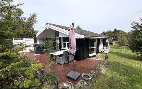 Rikhard - 175M to the Fjord: Furniture, Couch, Interior Design, Flooring, Living Room, Floor, Throw Pillow, Room, Pillow