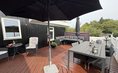 Rikhard - 175M to the Fjord: Furniture, Couch, Interior Design, Flooring, Living Room, Floor, Throw Pillow, Room, Pillow