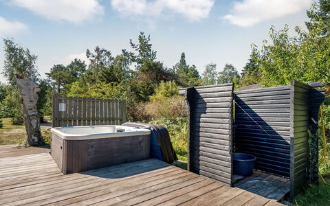 Milda - 100M from the Sea: House, Roof, Home, Cottage, Shrub, Groundcover, Estate, Farmhouse, Siding, Garden Buildings