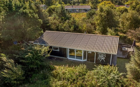 Marisol - 250M to the Fjord: Roof, House, Home, Cottage, Door, Siding, Deck, Porch, Plank, Hardwood