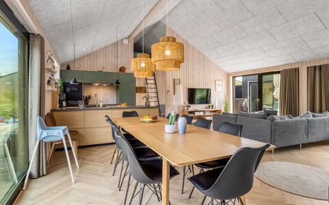 Artur - 800M from the Sea: Wood, Interior Design, Flooring, Ceiling, Floor, Furniture, Kitchen & Dining Room Table, Light Fixture, Living Room, Couch