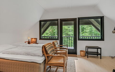 Karmen - 1Km from the Sea: Furniture, Interior Design, Wood, Flooring, Ceiling, Bedroom, Floor, Bed, Room, Bedding