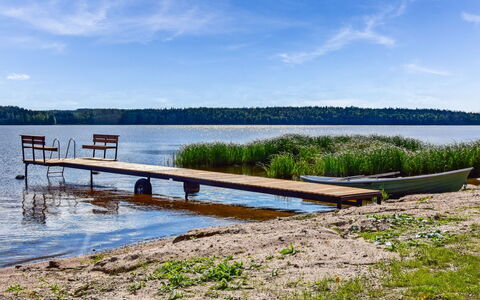 Tervaleppä: Boat, Blue, Watercraft, Boats And Boating--Equipment And Supplies, Port, Waterway, Harbor, Marina, Naval Architecture, Channel