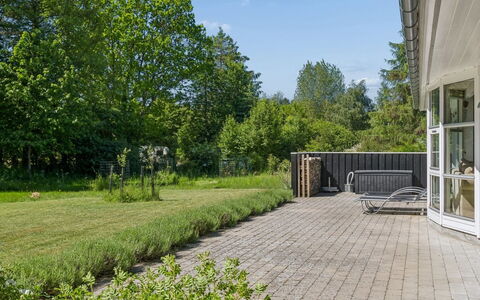 Angelika - 1.3Km from the Sea: Grass, Shrub, Garden, Land Lot, Home, Groundcover, Shade, Lawn, Backyard