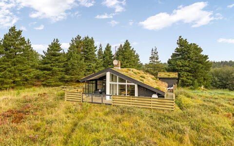 Tole - 2Km from the Sea: Cottage, Rural Area, Log Cabin, Hut, Farmhouse, Prairie, Garden Buildings, Shed, Shack