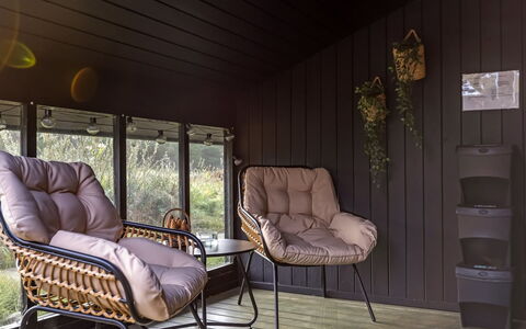 Tole - 2Km from the Sea: Furniture, Wood, Chair, Interior Design, Floor, Hardwood, Outdoor Furniture, Wood Flooring, Wood Stain, Living Room