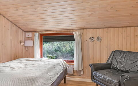 Tole - 2Km from the Sea: Interior Design, Furniture, Wood, Flooring, Ceiling, Floor, Bedroom, Room, Lighting, Bed