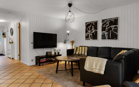 Ilsebet - 30Km from the Sea: Furniture, Interior Design, Wall, Flooring, Couch, Wood, Ceiling, Floor, Light Fixture, Living Room