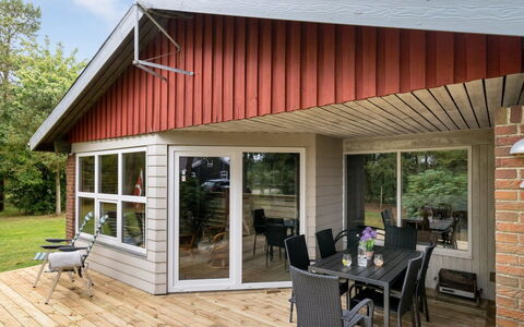 Åsemarie - 500M to the Fjord: Roof, House, Home, Cottage, Door, Siding, Deck, Porch, Plank, Hardwood