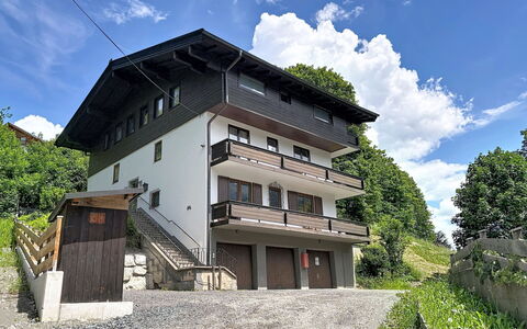 Saalbach-Hinterglemm 107: Slope, Balcony, Mountain Village
