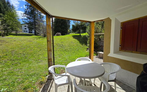Ferienwohnung Selva: Wood, Flooring, Interior Design, Floor, Furniture, Wood Stain, Ceiling, Chair, Room, Hardwood