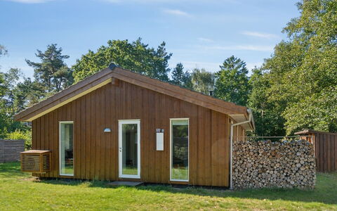 Ovine - 1.2Km to the Fjord: Wood, Furniture, Apartment, Room, Ceiling, Wood Stain, Chair, Hardwood, Varnish, Lumber