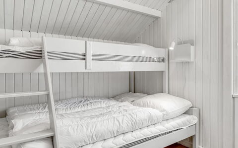 Madita - 30Km from the Sea: Wood, Bedroom, Floor, Bedding, Bed Sheet, Bed, Linens, Ceiling, Bed Frame, Plank