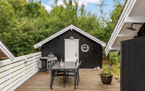 Madita - 30Km from the Sea: Wood, Home, Architecture, House, Cottage, Siding, Roof, Door, Porch, Plank