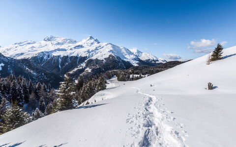Rodas Soura 5: Snow, Sky, Mountain, Mountainous Landforms, Winter, Mountain Range, Glacial Landform, Terrain, Highland, Wilderness