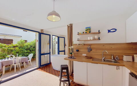Le Barcarès 255: Furniture, Flooring, Wood, Interior Design, Floor, Countertop, Kitchen, Room, Home, Cabinetry