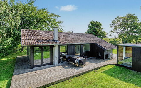 Litle - 30M from the Sea: Blue, Cottage, House, Home, Farmhouse, Estate, Siding
