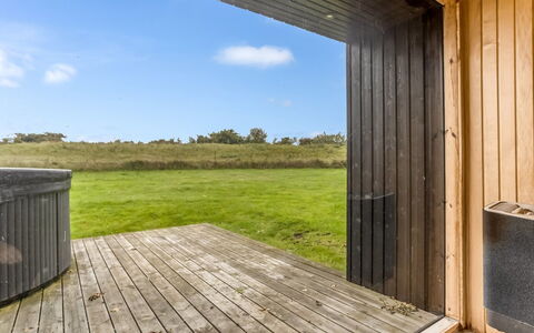 Litle - 30M from the Sea: Blue, Cottage, House, Home, Farmhouse, Estate, Siding