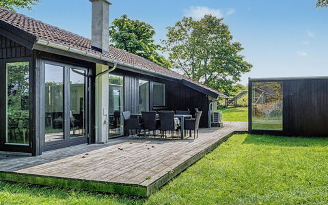 Litle - 30M from the Sea: Blue, Cottage, House, Home, Farmhouse, Estate, Siding