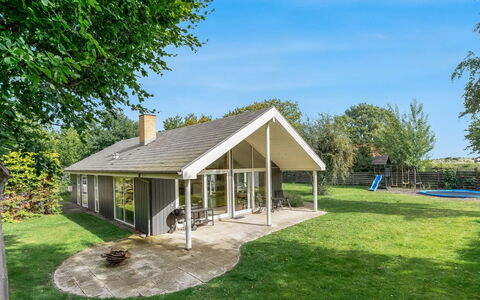 Talitha - 40M from the Sea: House, Roof, Home, Cottage, Groundcover, Estate, Lawn, Garden, Shade, Farmhouse