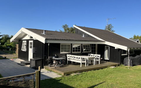 Effy - 600M from the Sea: Roof, House, Home, Cottage, Door, Siding, Deck, Porch, Plank, Hardwood