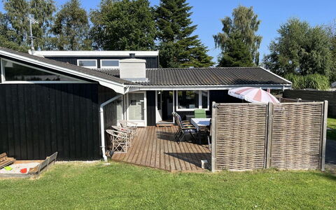 Effy - 600M from the Sea: Roof, House, Home, Cottage, Door, Siding, Deck, Porch, Plank, Hardwood