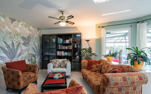 Chez David: Furniture, Interior Design, Flooring, Wall, Floor, Couch, Ceiling, Wood, Room, Living Room