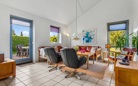 Mainio - 800M from the Sea