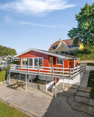 Senni - 800M from the Sea