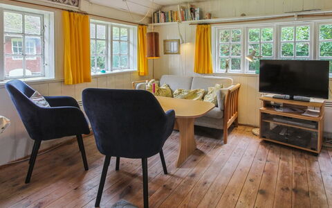 Thorfrid - 1Km from the Sea: Wood, Interior Design, Furniture, Floor, Hardwood, Wood Stain, Cottage, Ceiling, Design