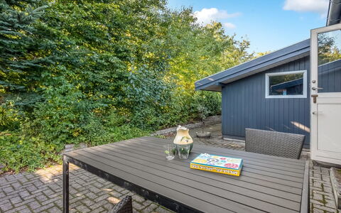 Leani - 150M from the Sea: Grass, Grassland, Land Lot, Cottage, Rural Area, Meadow, Garden Buildings, Garden, Shed