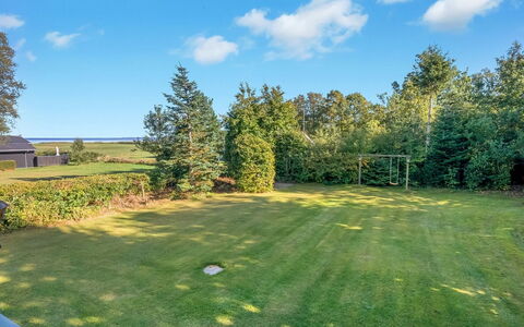 Leani - 150M from the Sea: Grass, Grassland, Land Lot, Cottage, Rural Area, Meadow, Garden Buildings, Garden, Shed