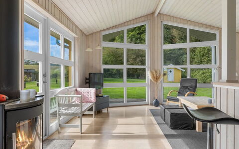 Solja - 85M from the Sea: Grass, Grassland, Land Lot, Cottage, Rural Area, Meadow, Garden Buildings, Garden, Shed
